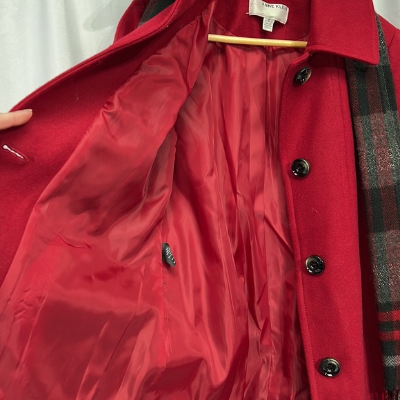 Anne Klein Single Breasted Red Wool Coat with Scarf - size Small - Picture 12 of 16